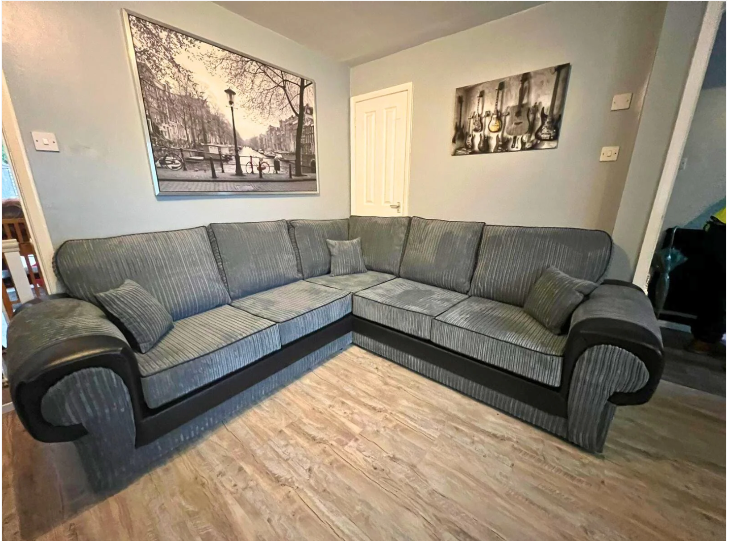 Tangent Large Corner 2C2 Sofa Black/Grey Cord